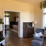 Blanck Apartment *