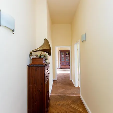 Apartment Blanck
